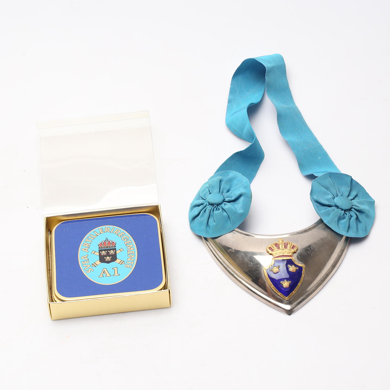 DAGBRICKA och COASTER, 6 st, Svea Artilleriregemente A1.