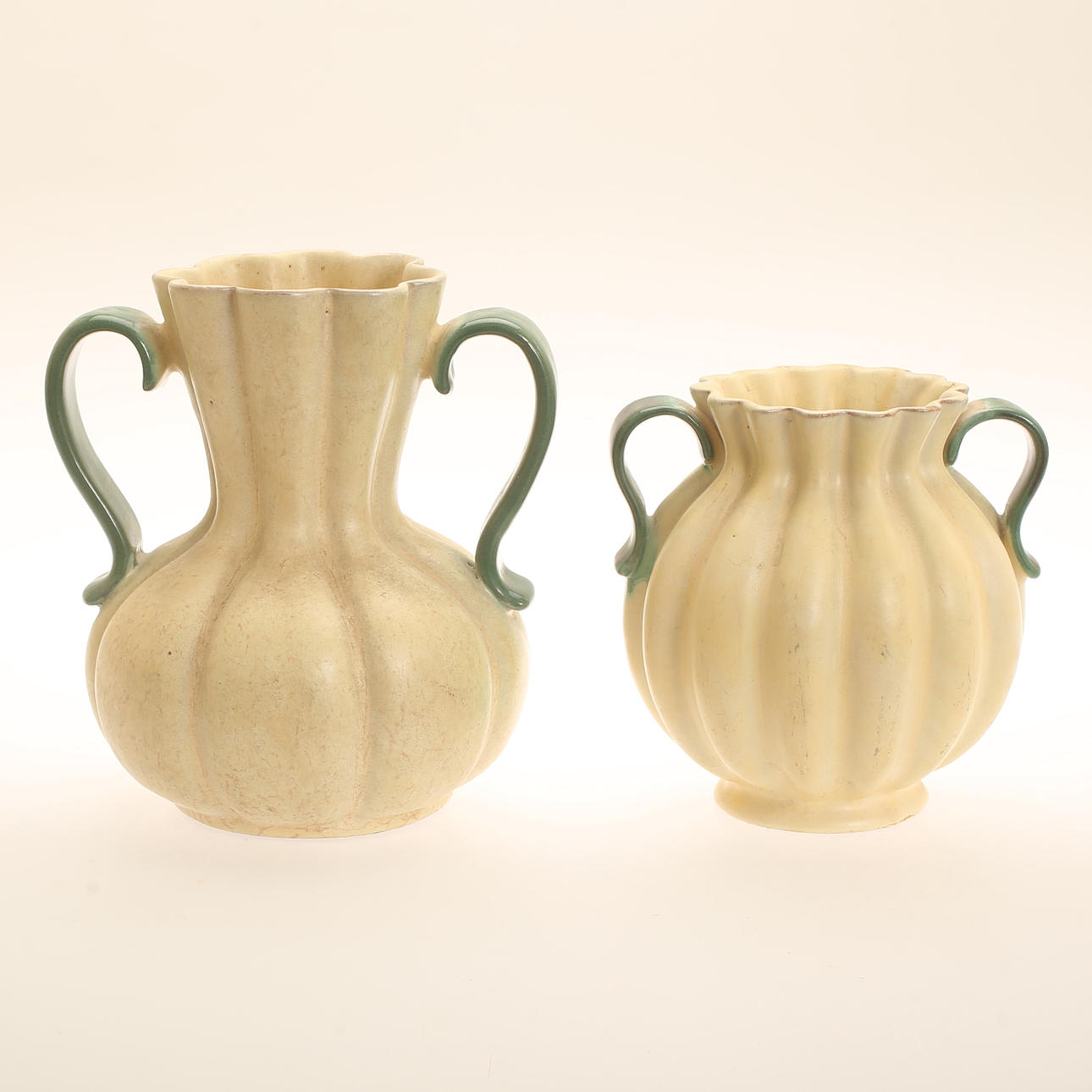 VASER, 2 stycken, lergods, Ekeby.