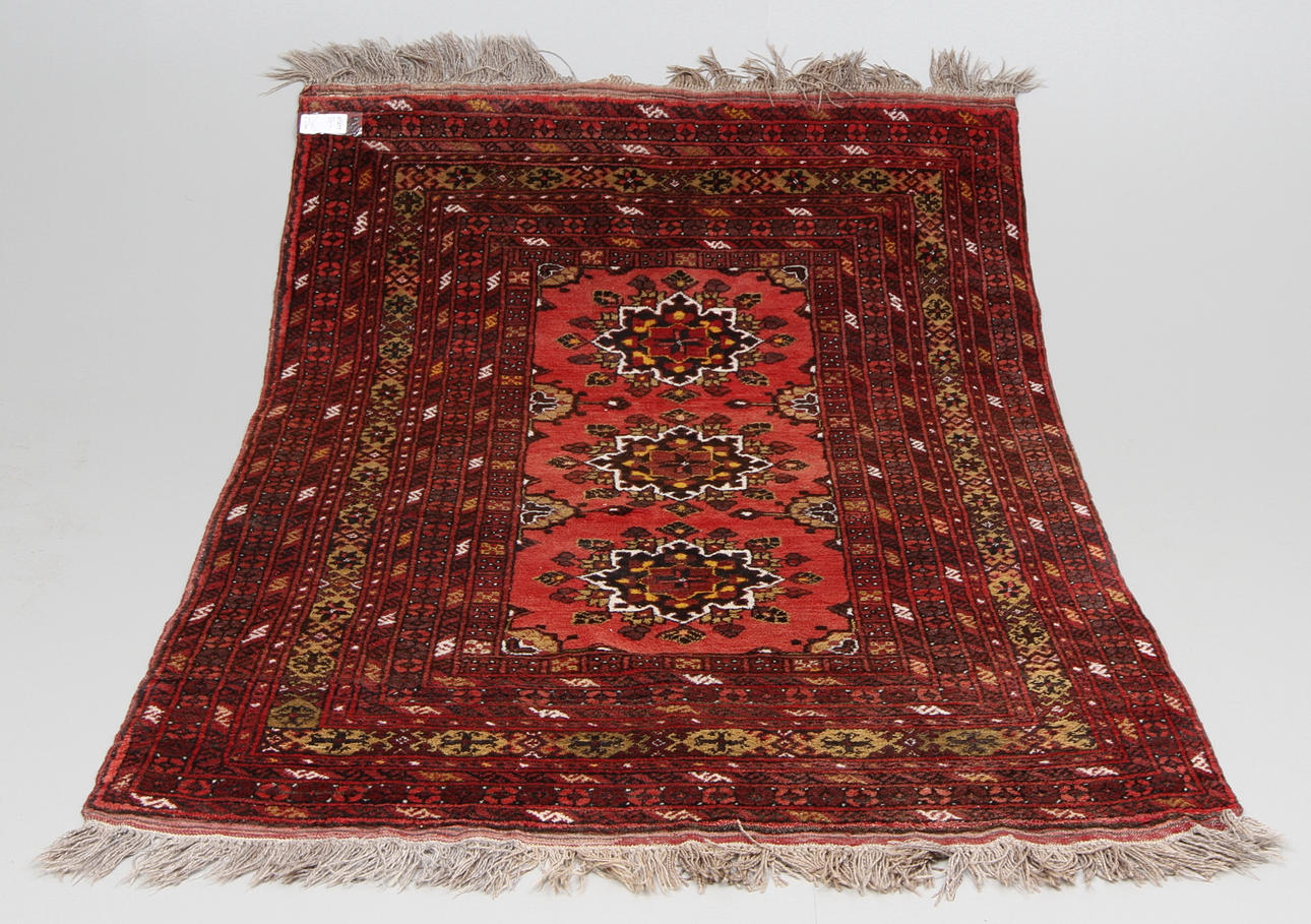 MATTA, orientalisk, 195 x 143 cm.