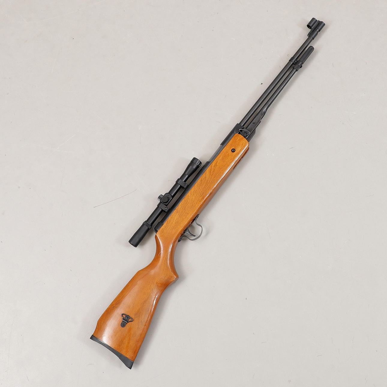 AIR RIFLE, China, 1900/2000s.