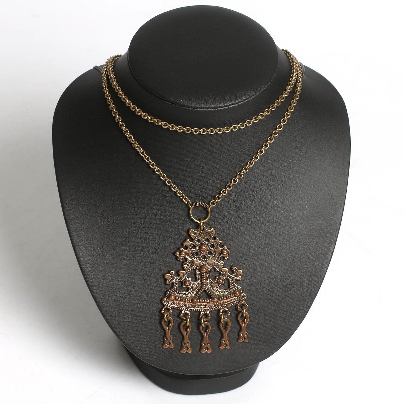 HALSBAND, brons, Kalevala Koru, Finland. 1900-tal.