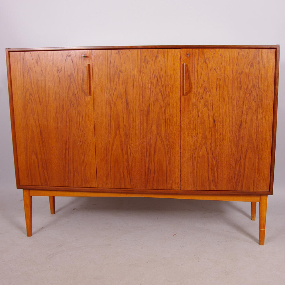 MATSALSSKÅP, teak, 1900-talets mitt.
