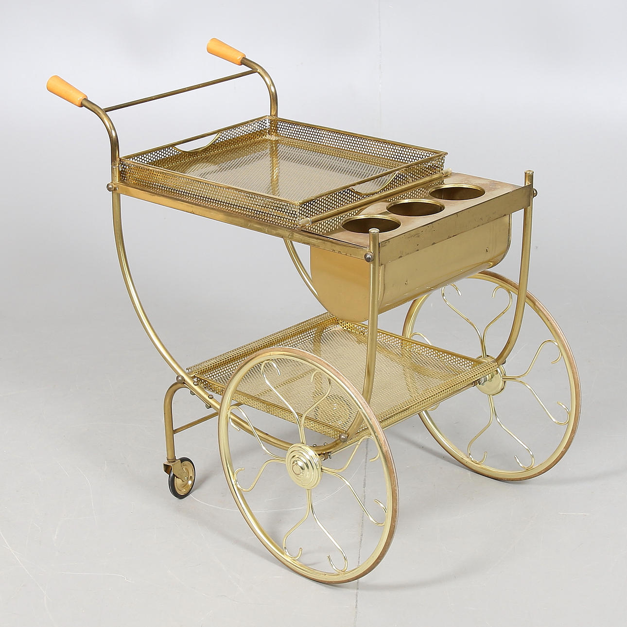 SERVERINGSVAGN, mässing, isbehållare, 1900-talets mitt.