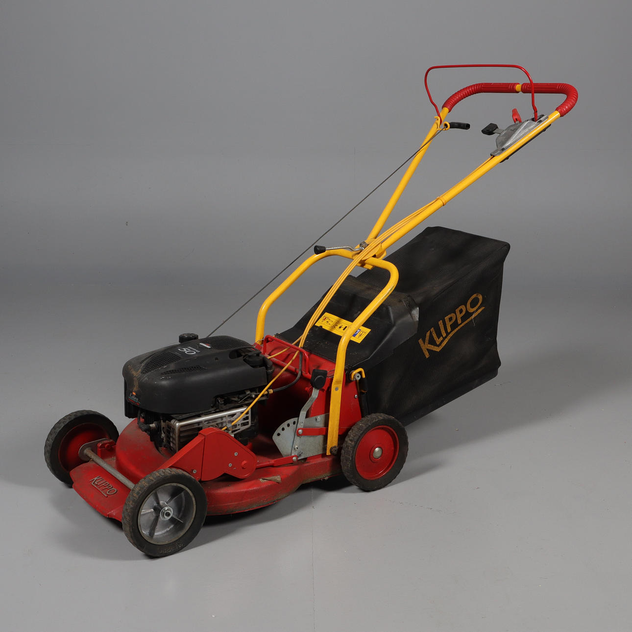 RUOHONLEIKKURI, Briggs & Stratton "Klippo", 2003.