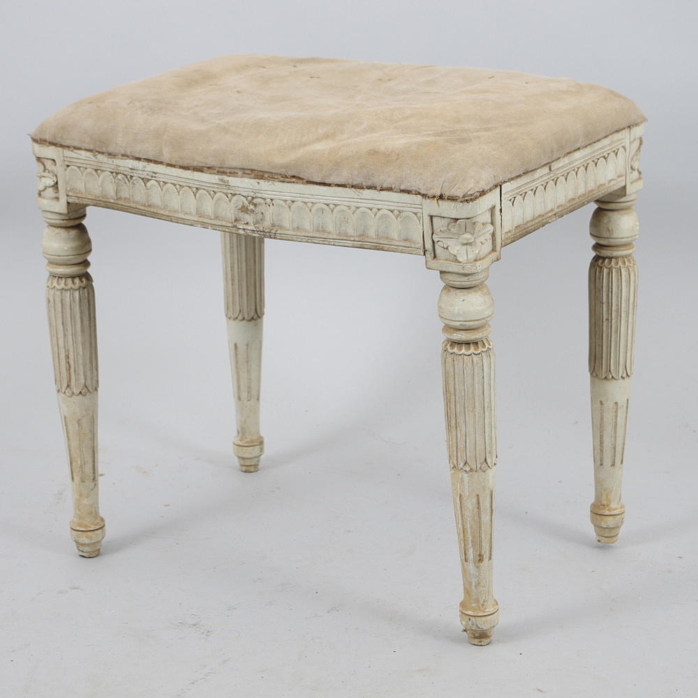 PALL, gråmålad, gustaviansk stil, 1900-tal.