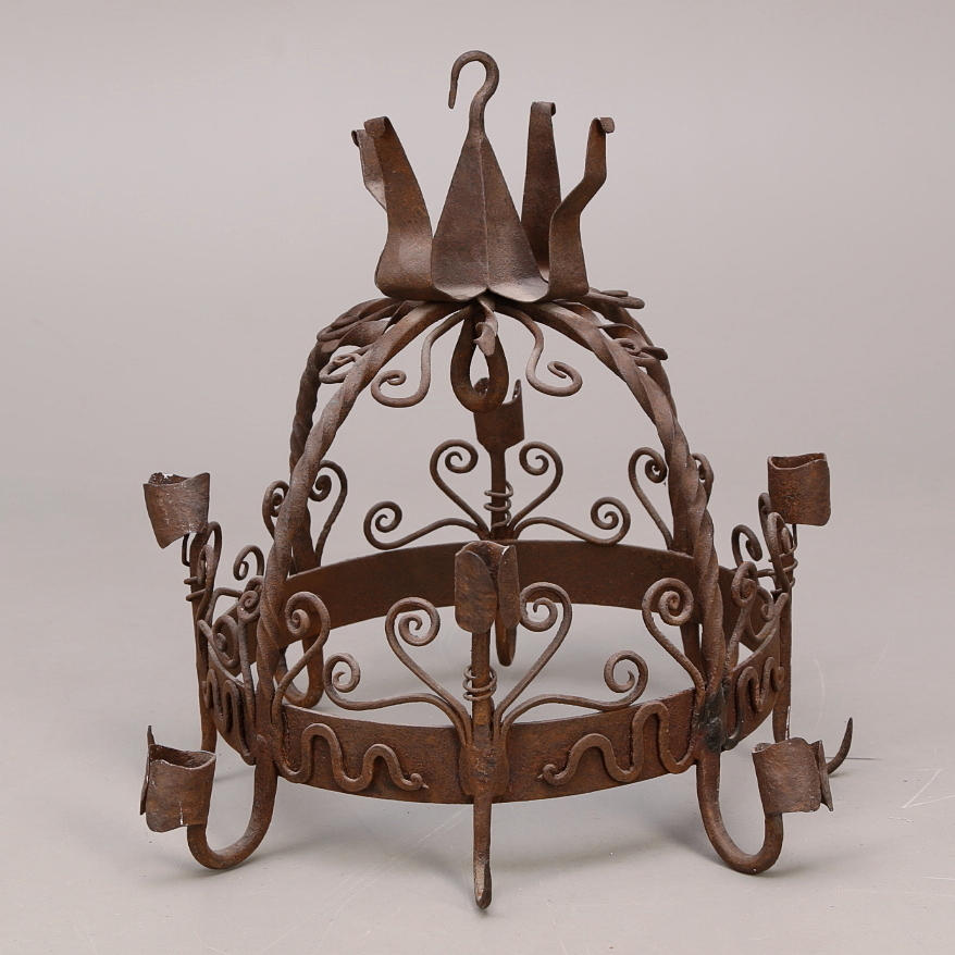 LJUSKRONA, gjutjärn, med krokar, 1900-tal.