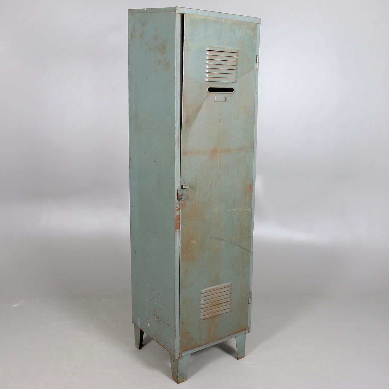 INDUSTRISKÅP, plåt. 1900-tal.