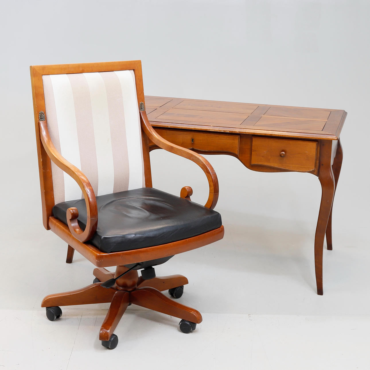 フランス老舗メーカーGRANGE デスク GRANGE. Desk with chair, cherry, tag-marked, France, 1990s
