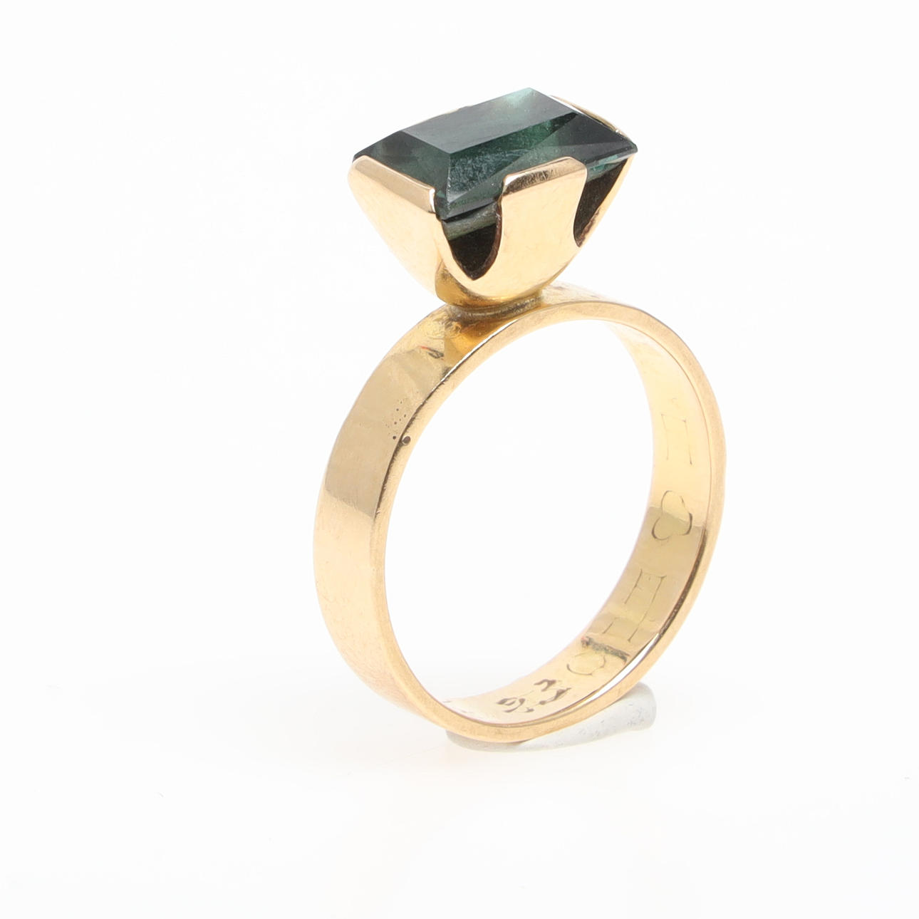 RING, 1920s, 18K gold.