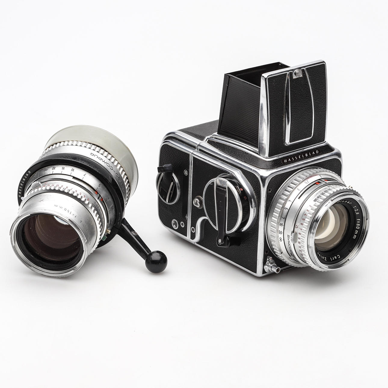 HAZELBLAD 500 C WITH LENS.