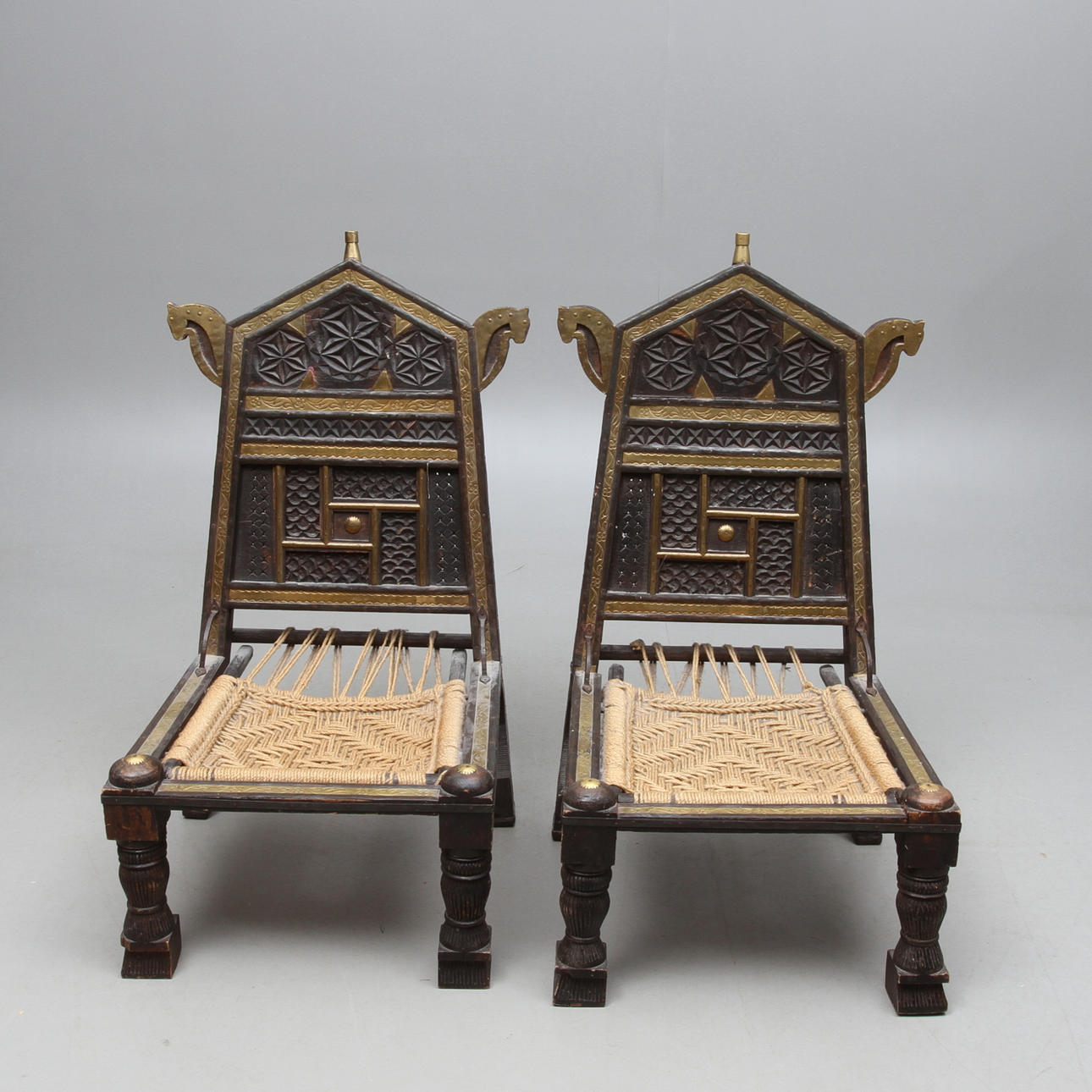 STOLAR, 2 st, orientaliska, 1900-tal.