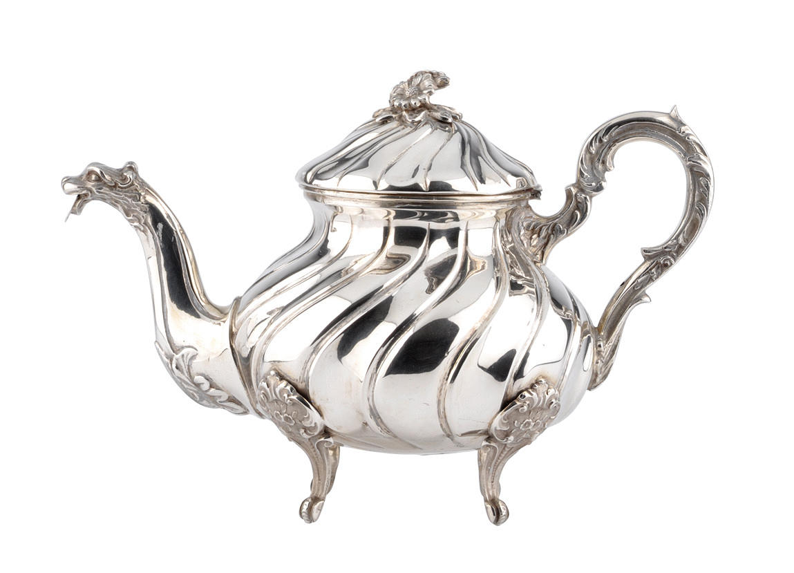 ”UTARBETAD 4-FOTS SILVERKANNA”. Figurhjul, form omkring 1780.