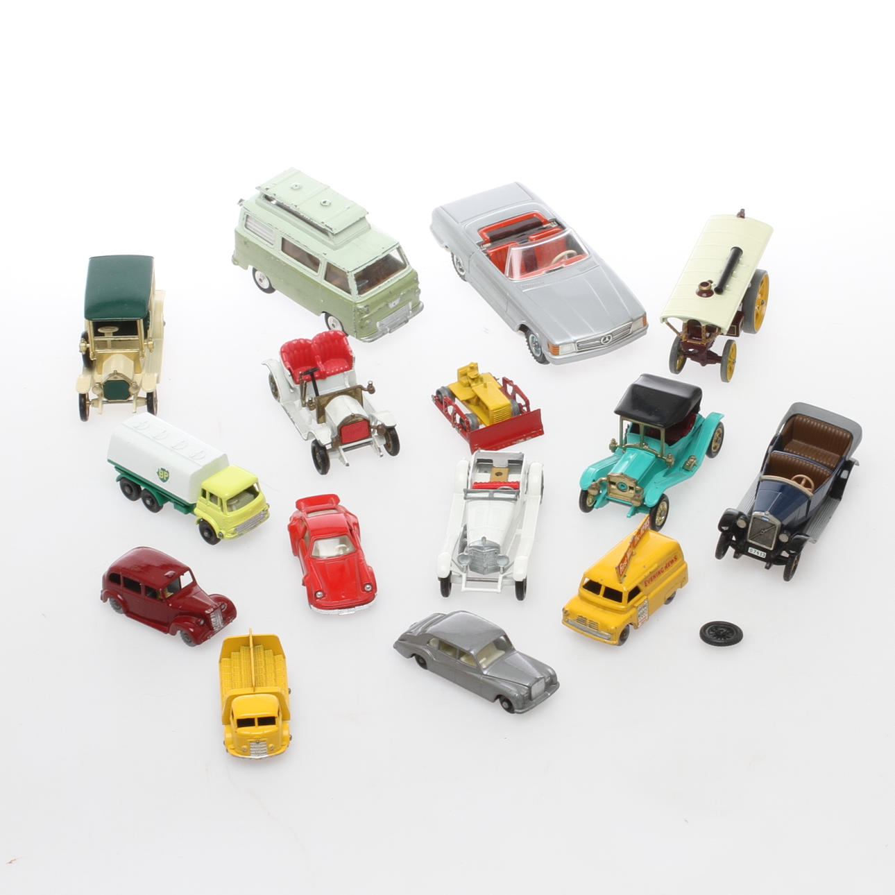 MODELLBILAR LESNEY, SOMERVILLE, CORGI med flera, cirka 15 stycken.