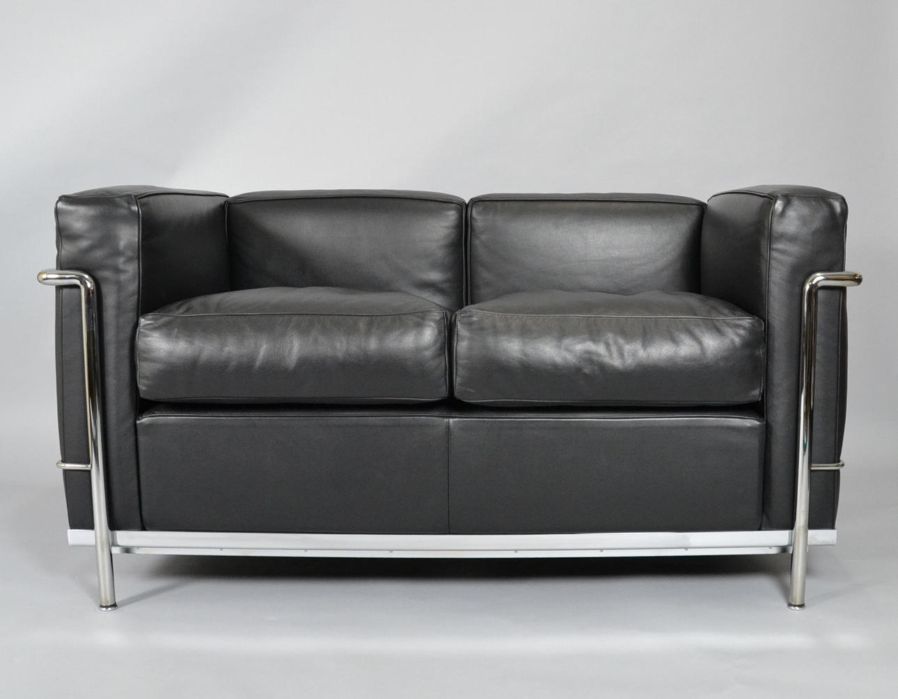 LE CORBUSIER. LC2 sofa til Cassina.