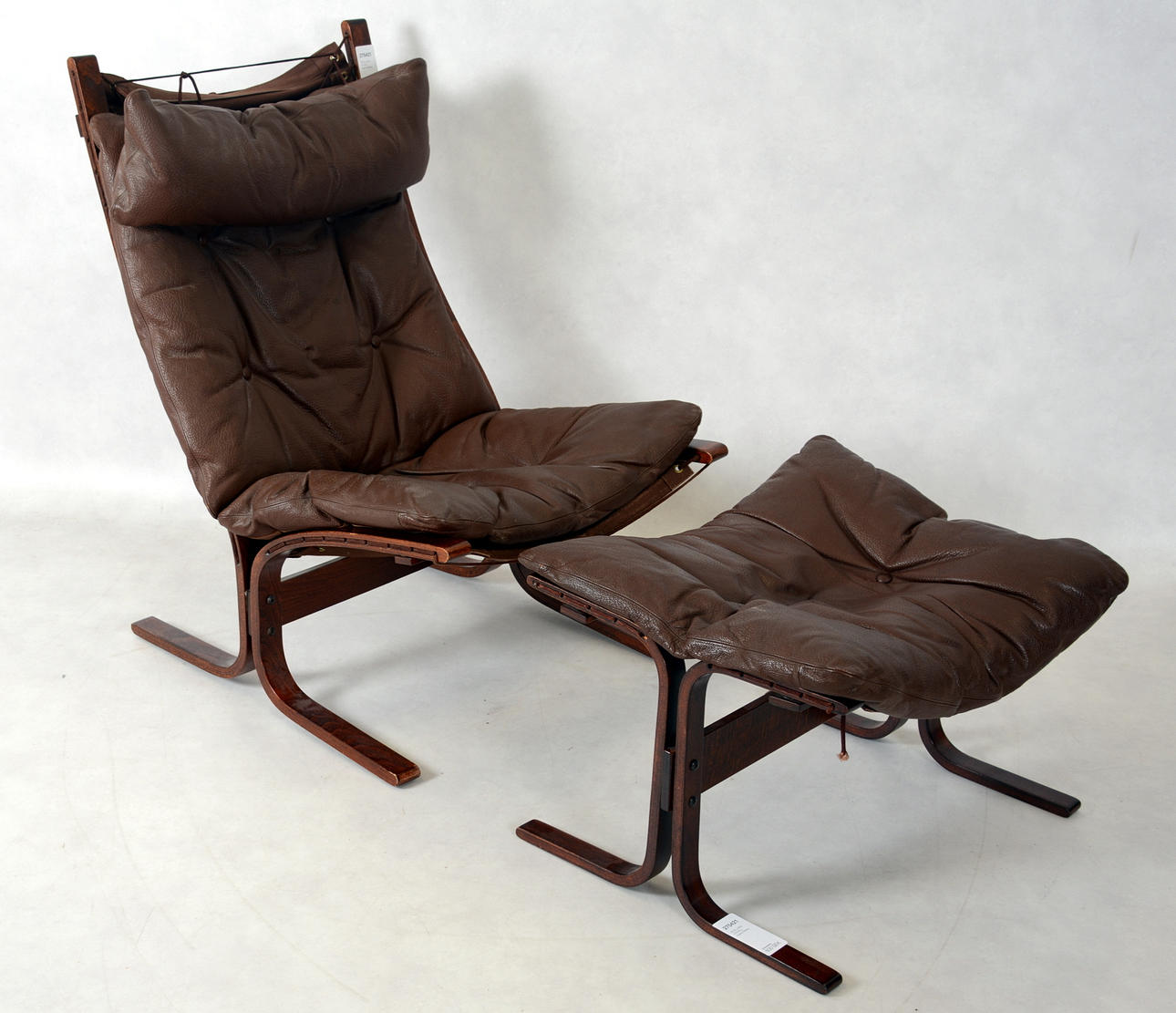 FÅTÖLJ MED FOTPALL, Ingmar Relling.