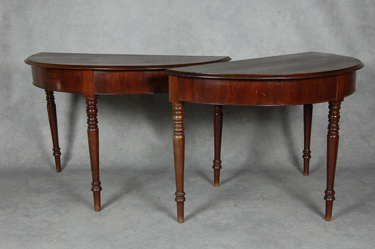 HALVMÅNEBORD, 1 par, med iläggsskiva, 1800-tal.
