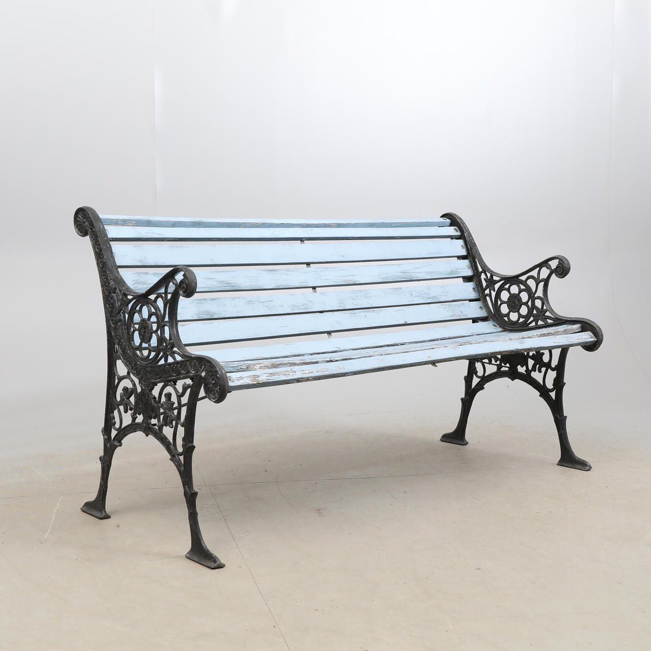 SOFÁ DE JARDÍN, hierro y madera.