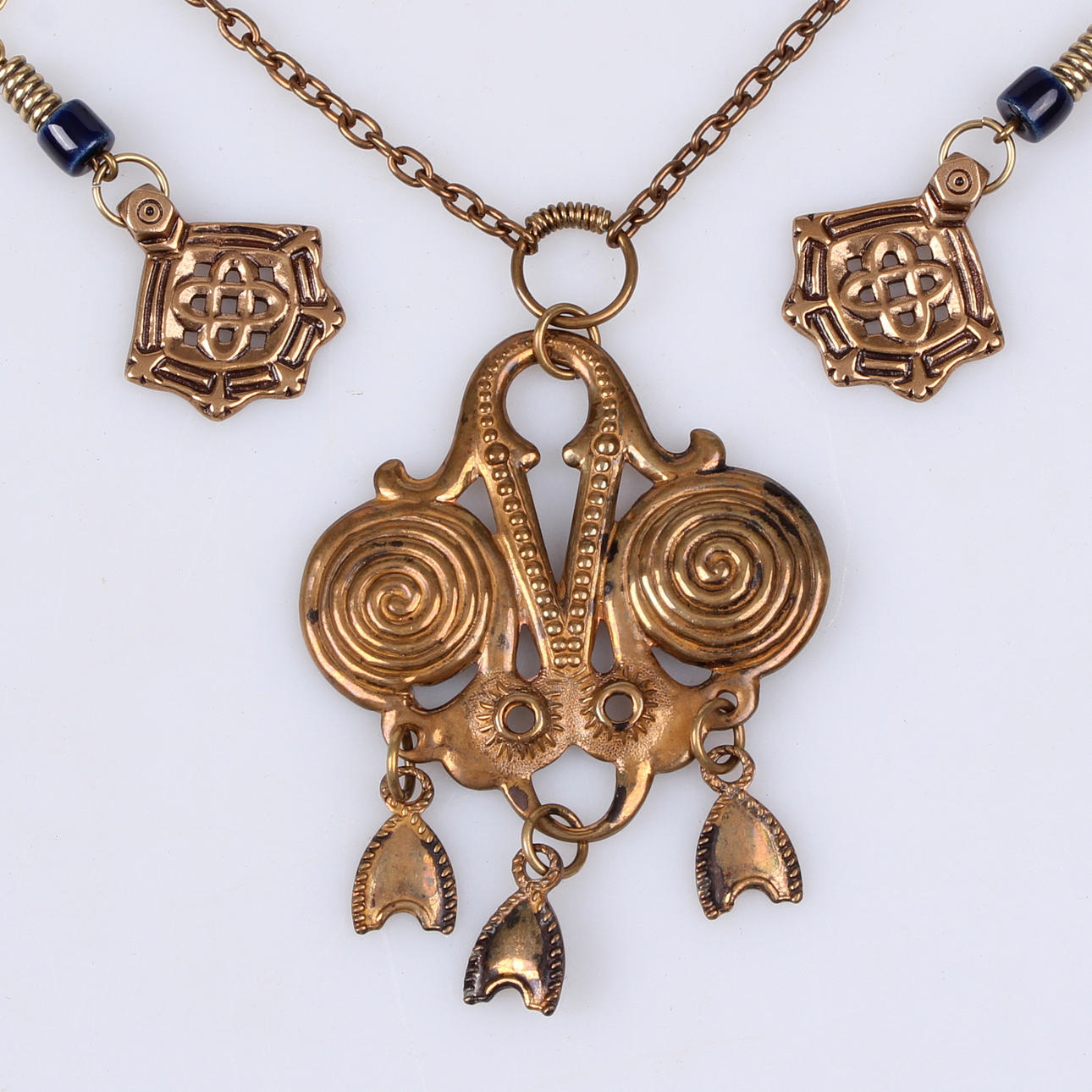 HÄNGSMYCKE, samt örhängen, brons, Kalevala Koru, Finland.