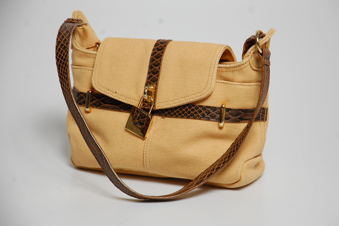 LAURA BIAGIOTTI. handväska, canvas.