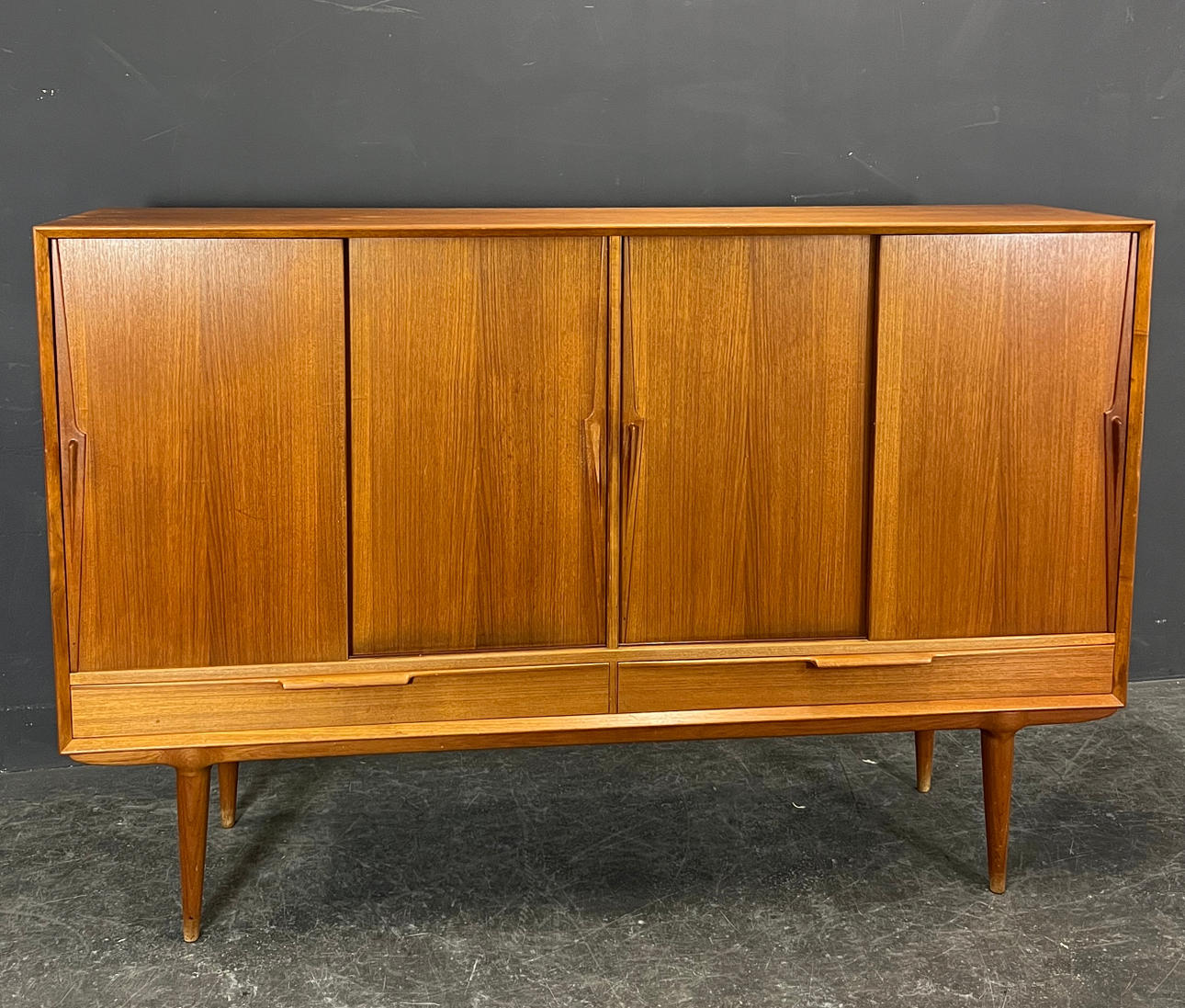 OMANN JUNIOR. HIGHBOARD.