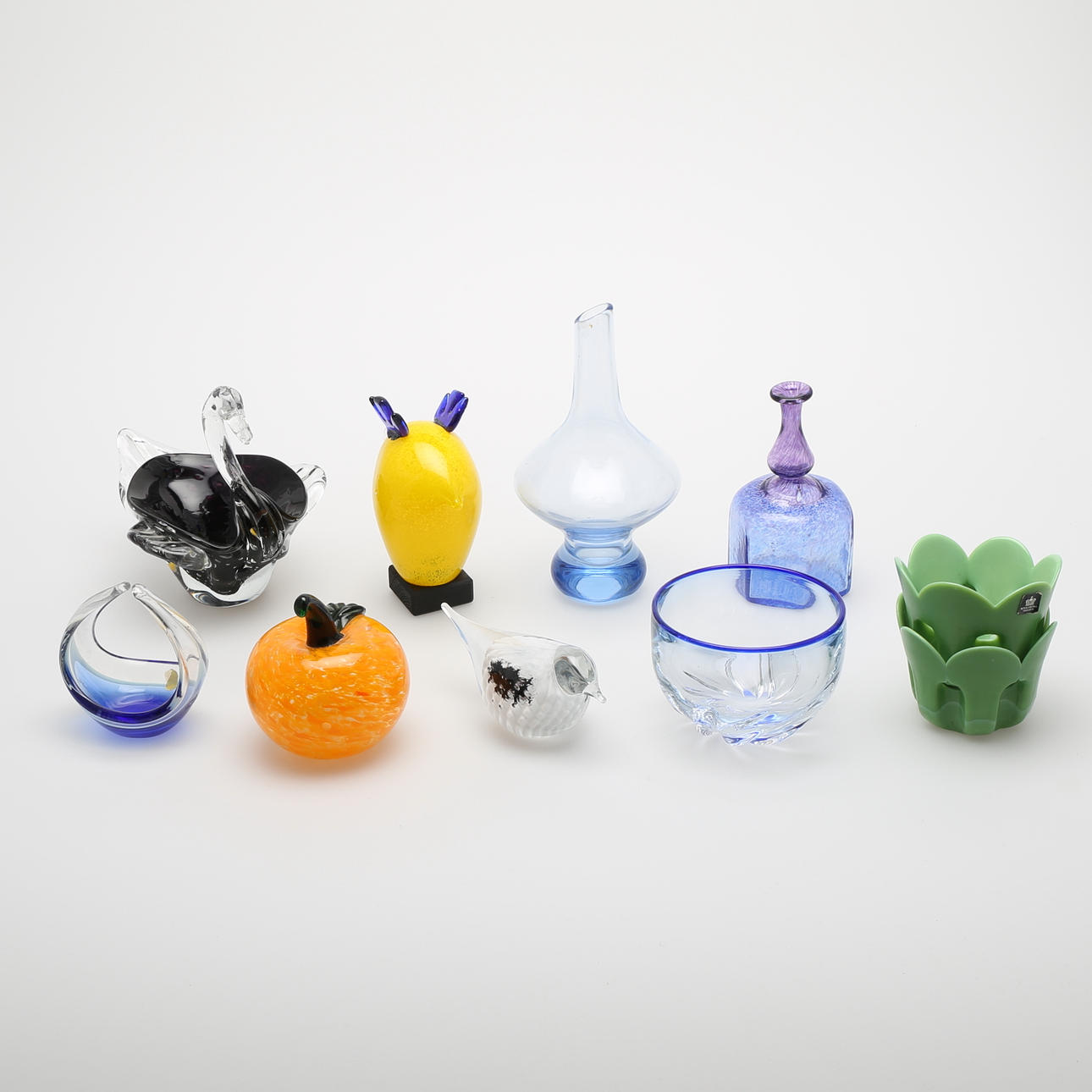 GLASFÖREMÅL (10), Royal Krona, Skruf, Ronneby m m.