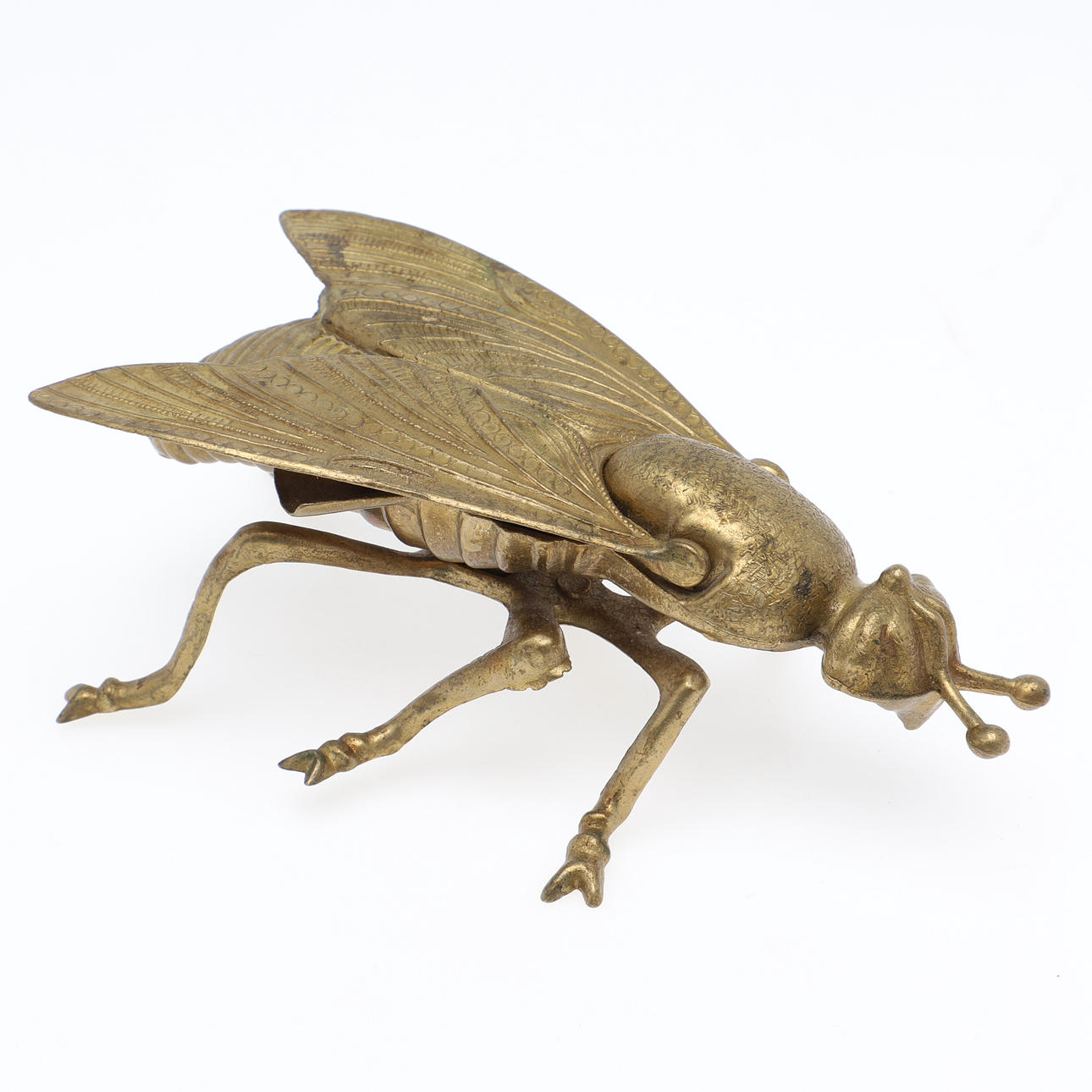 ASCHENBECHER, Fliege, gelbes Metall.