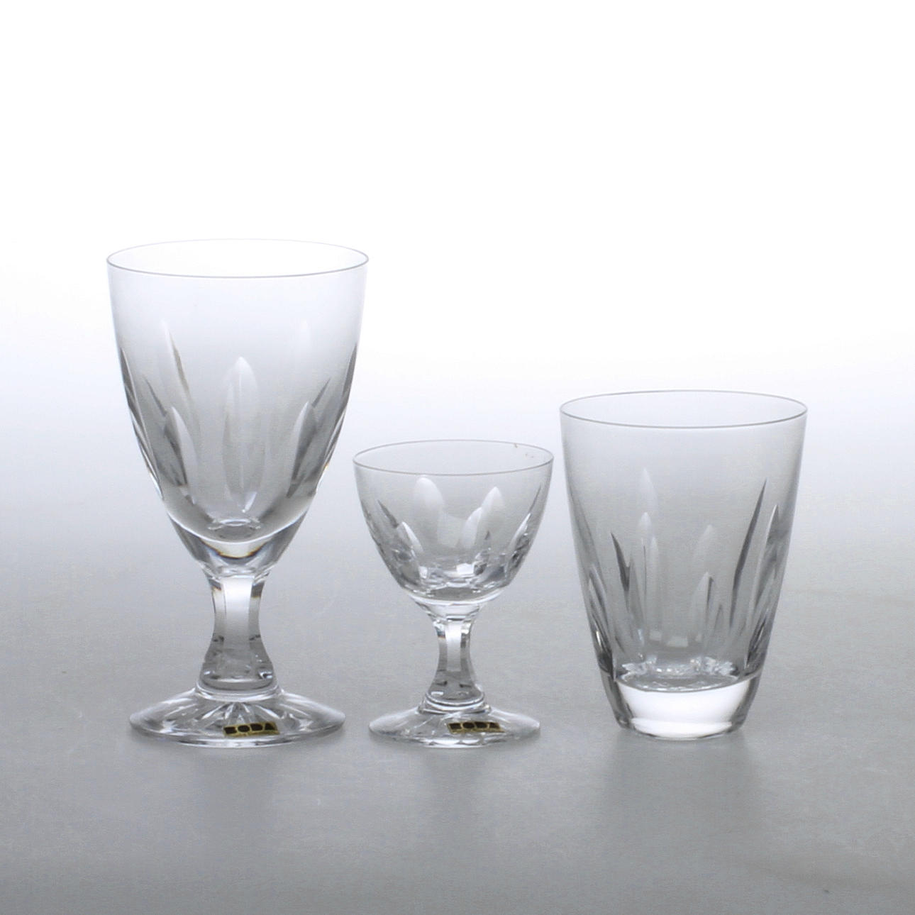 GLASSERVISDELAR, 32 delar, glas, "Martin", Boda, 1900-tal.