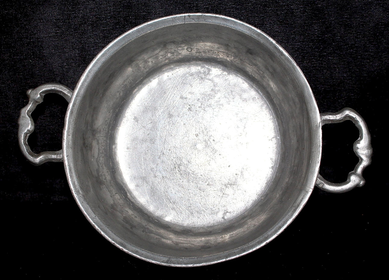 SKÅL, tenn, 1700-tal.