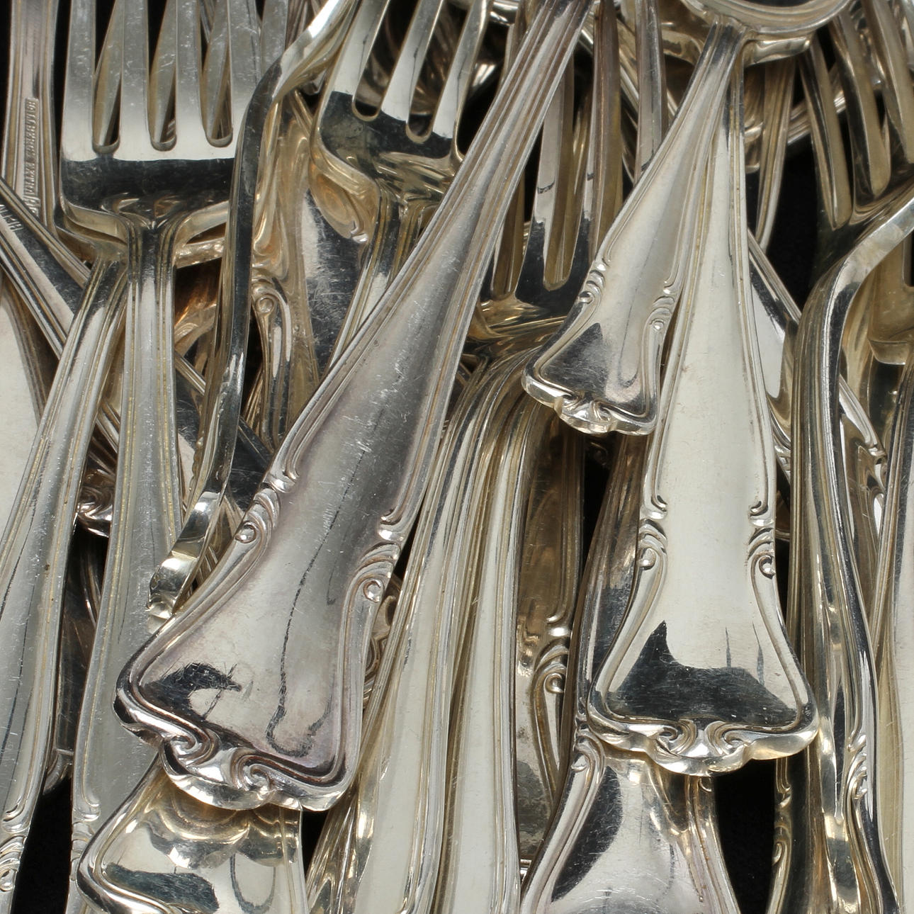 BESTICK, ca 99 delar, nyslver , "Gripsholm", CG Hallberg , design Gustaf Jansson.