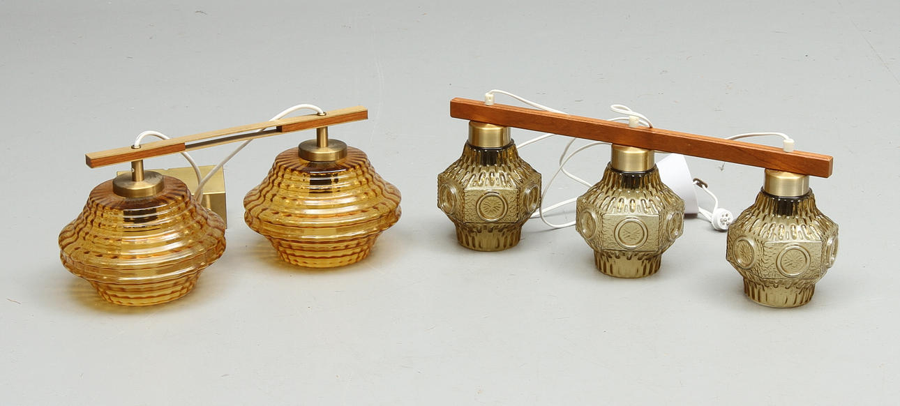 VÄGGLAMPOR 2st, 1900-talets andra hälft.