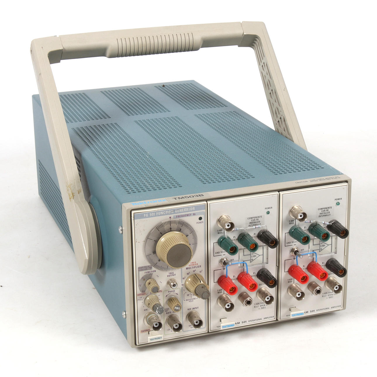 TEKTRONIX TM503B med bl.a. FG 501 Function Generator.