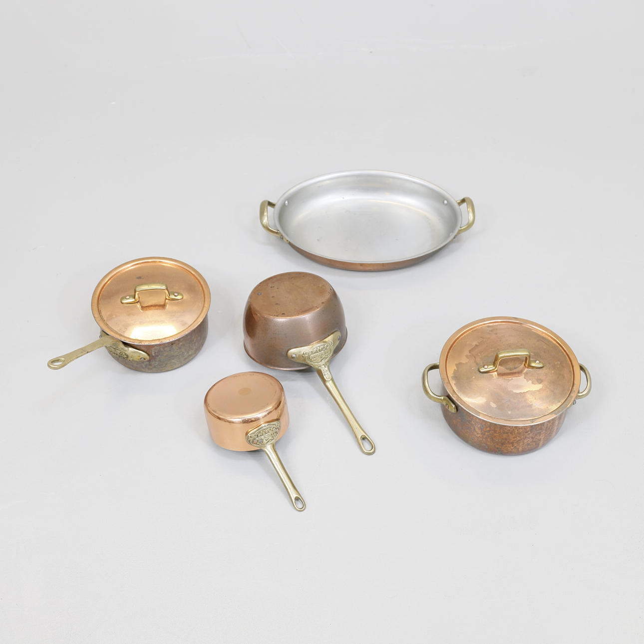 KROGARHUSET, Küchenutensilien, 5 Teile, Kupfer & Messing.