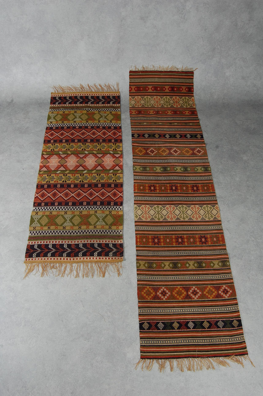 VÄVNADER, 2 delar, allmoge, 1900-tal.