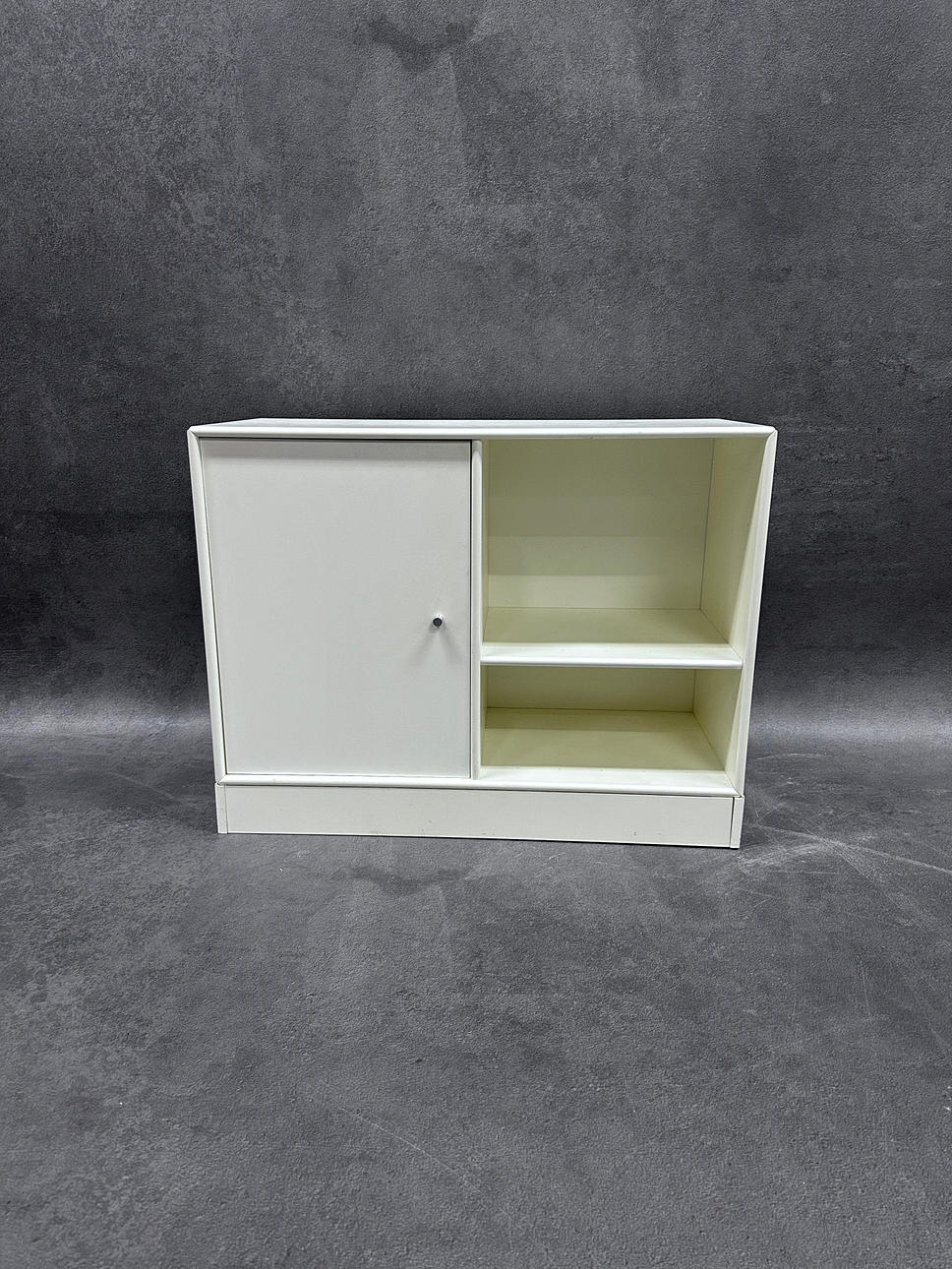 HYLLMODUL, vitlackerat trö, Montana.