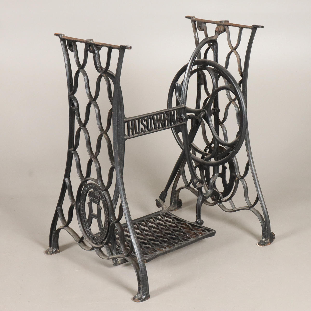 SEWING MACHINE BASE, "Huskvarna" metal.