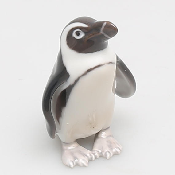 FIGURIN i porslin, pingvin, Sveistrup Madsen, Bing & Gröndahl, Danmark.
