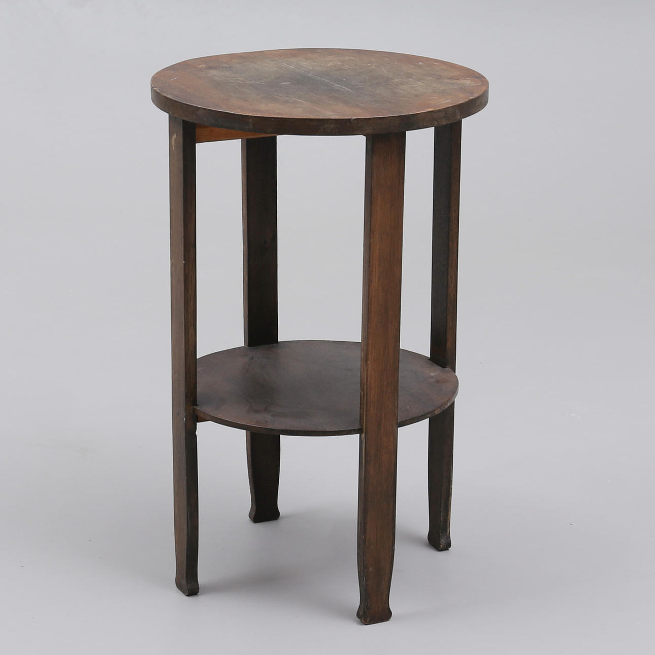 BORD, runt, betsat, 1900-tal.