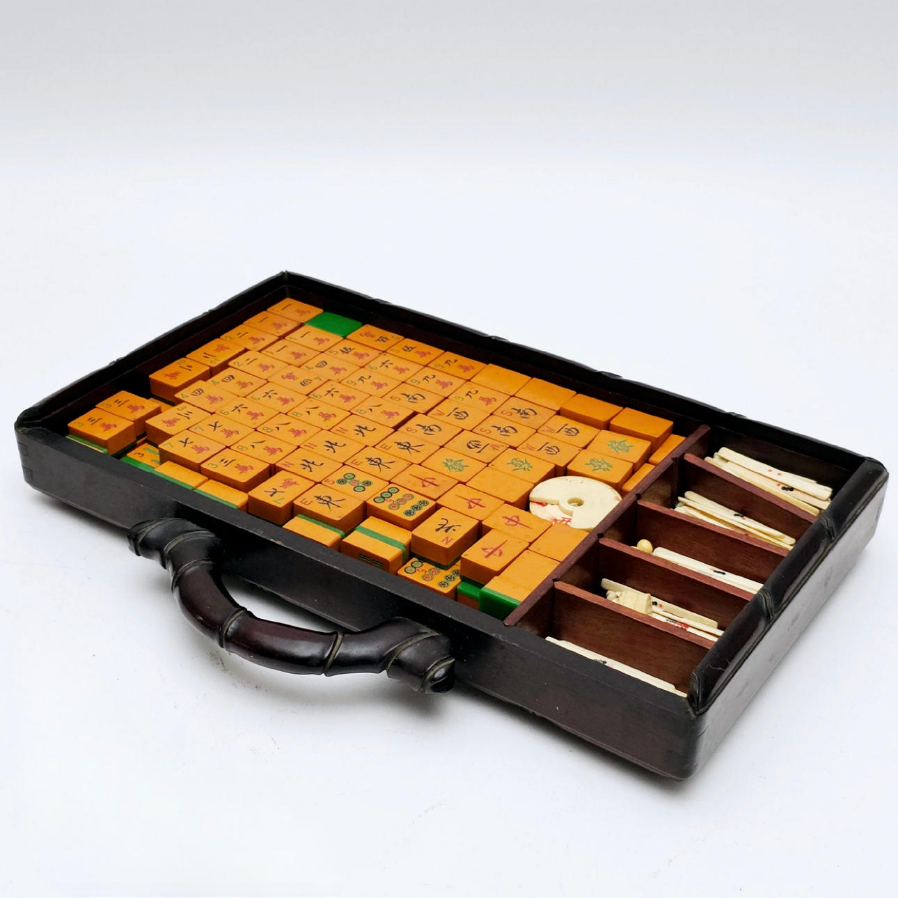 MAHJONG-SPIEL, CHINA, 20. JAHRHUNDERT.