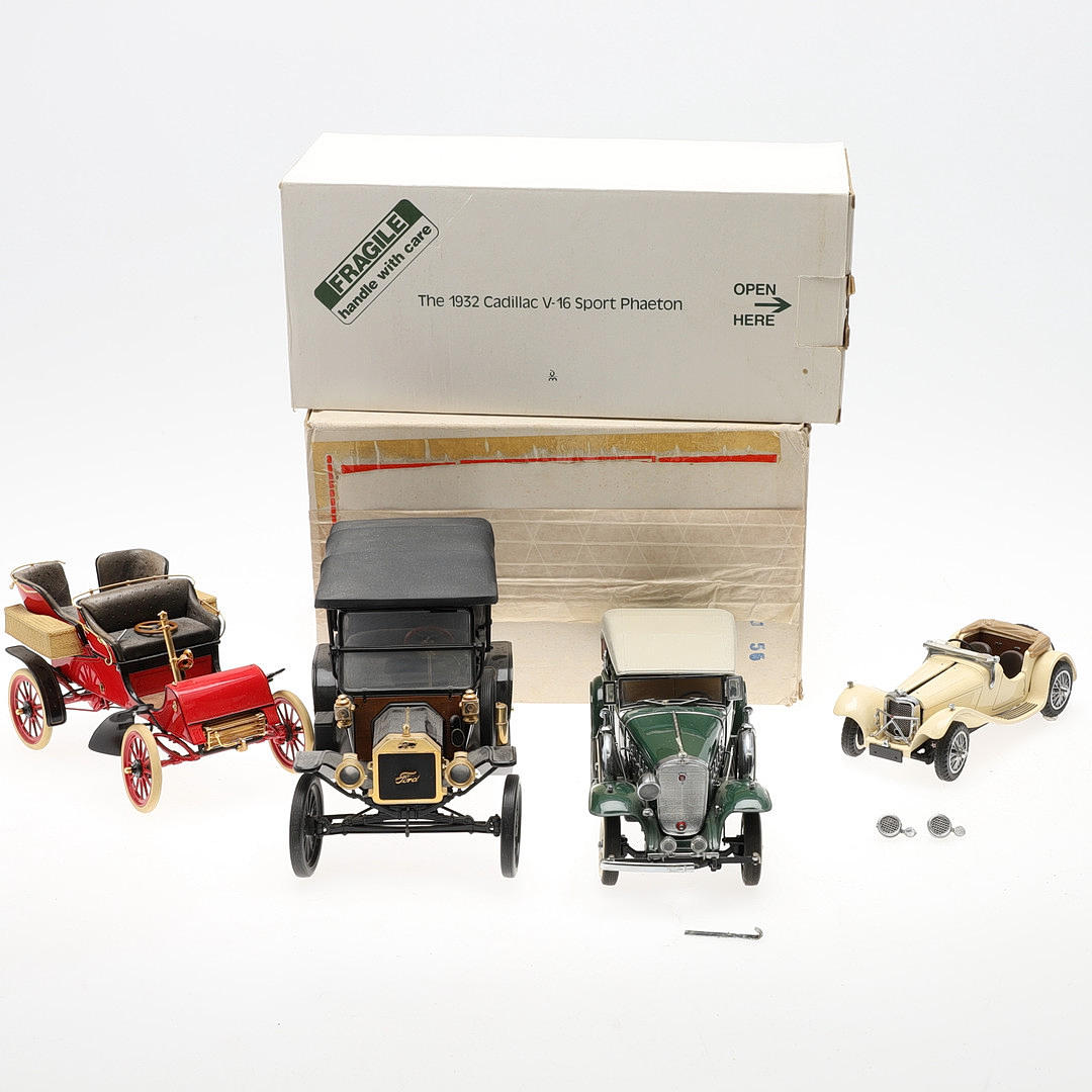 VIER FRANKLIN MINT PRÄZISIONSMODELLE VON OLDTIMErn.
