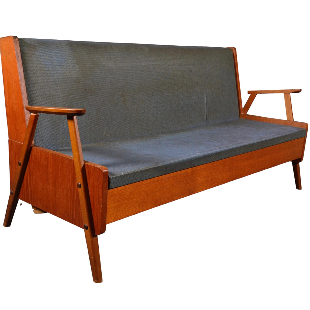 BÄDDSOFFA, teak och galon, 1950/60-tal.