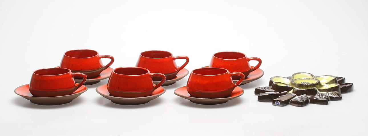 KERAMIKFÖREMÅL, 7 delar, Abbednæs Pottri och Upsala Ekeby.