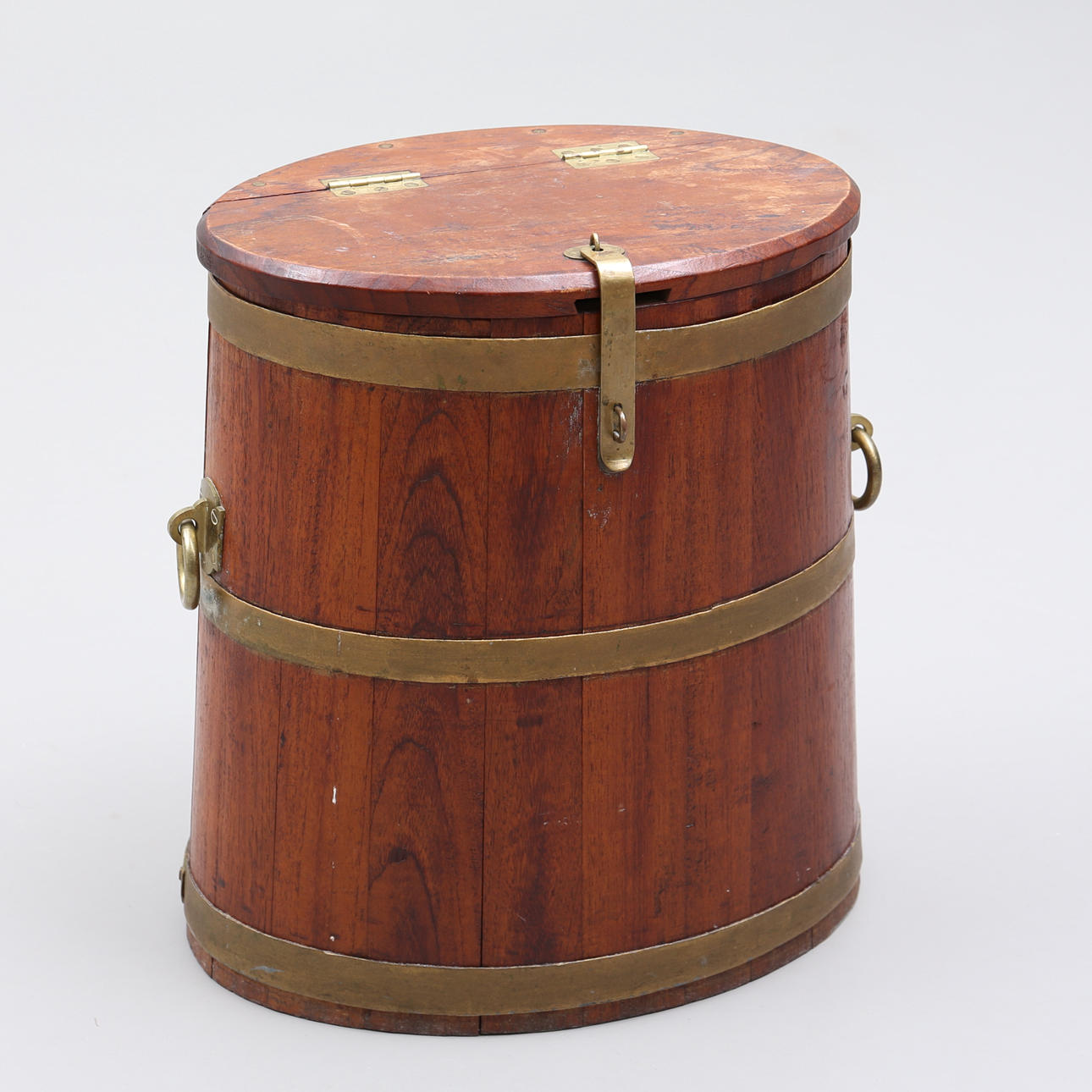 TUNNA, matförvaring, teak och mässing, 1900-tal.