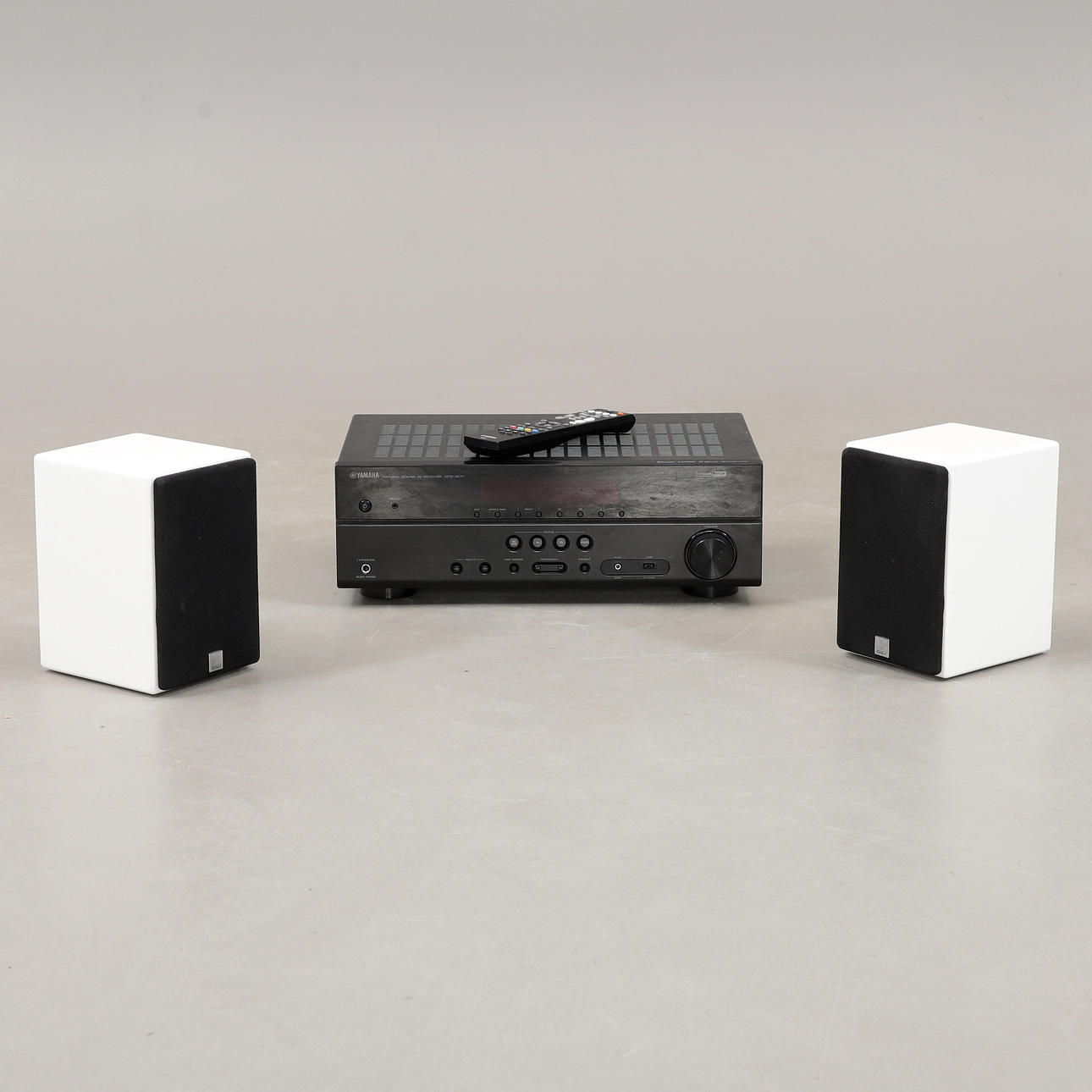 RECEIVER and SPEAKERS, Yamaha, Dali.