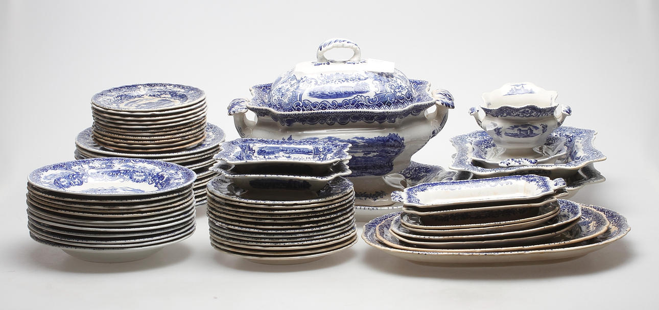 MATSERVIS, 63 delar, flintgods, "Svenska Slott", Rörstrand.