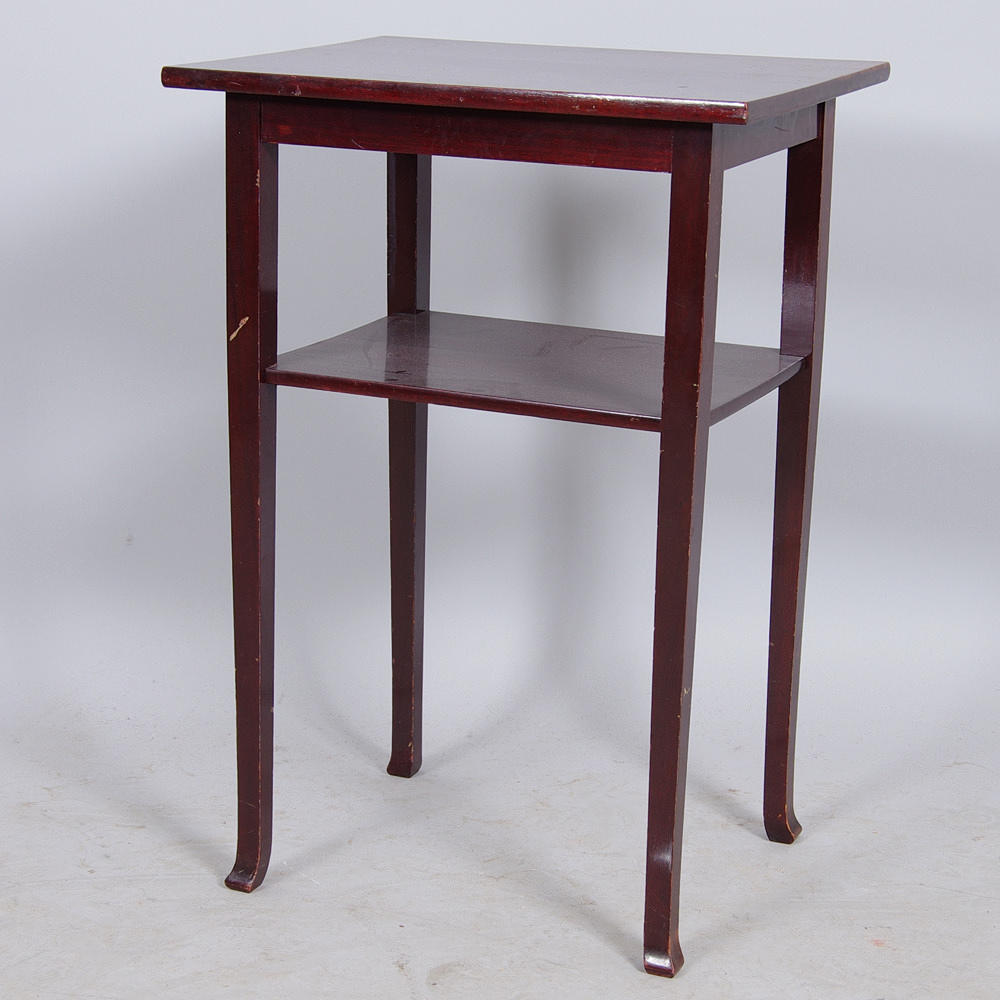 BORD MED HYLLA, betsat trä, 1900-talets första hälft.