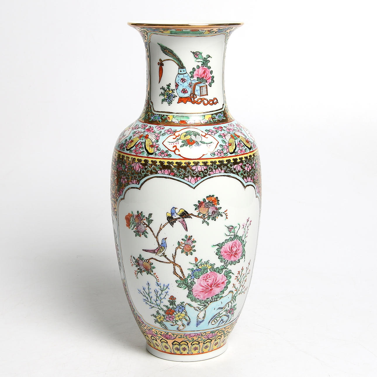 VAS, porslin, Kina. 1900-talets sista kvartal.