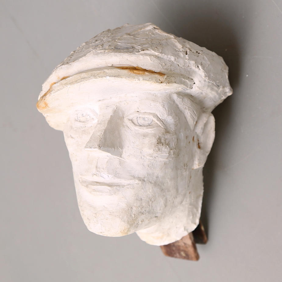 WANJA "NONES" HÅKANSSON. Skulptur, gips "Bruksarbetaren" huvud.