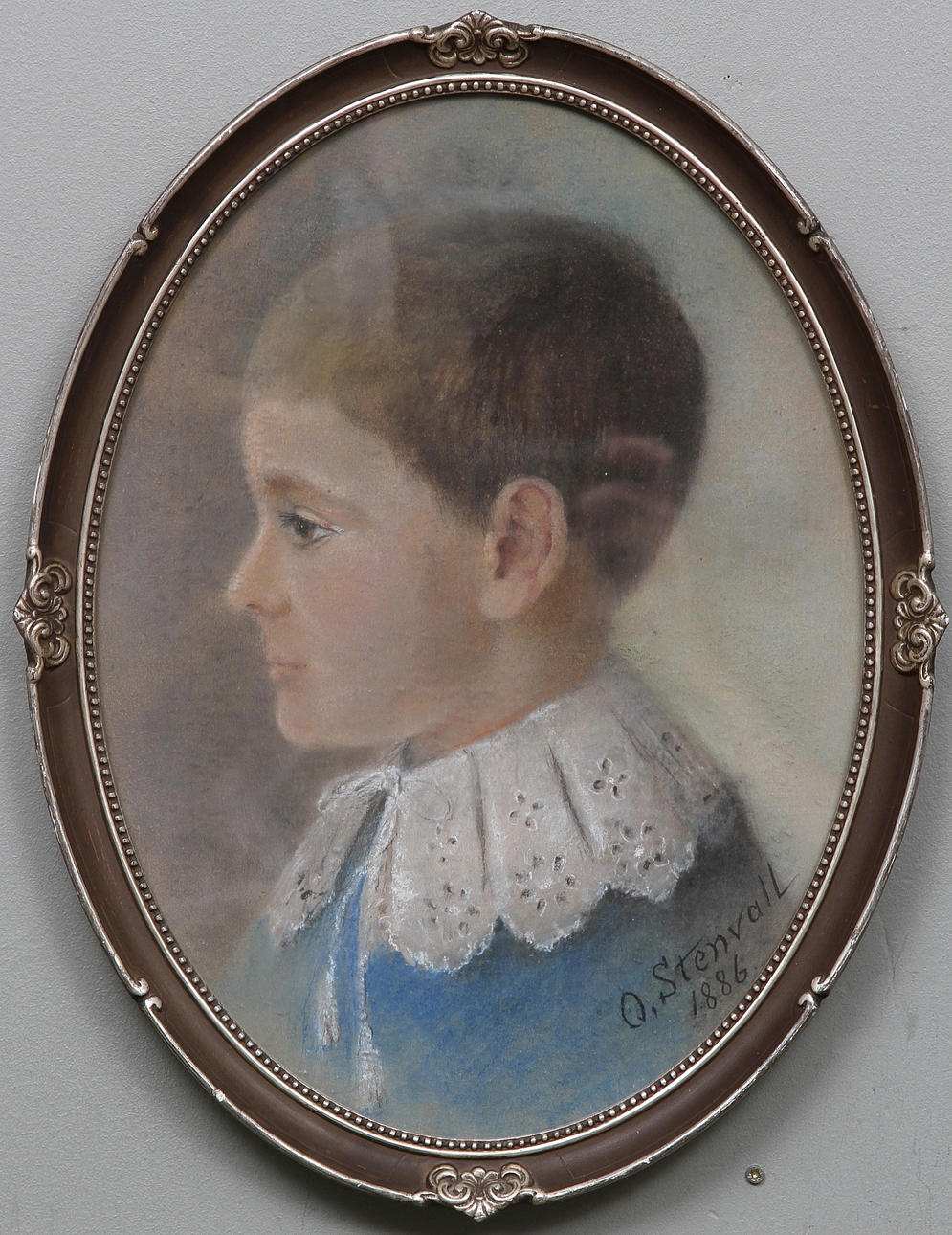 FRANS OSCAR STENVALL. Porträtt av pojke. Pastell. Signerad och daterad 1886.
