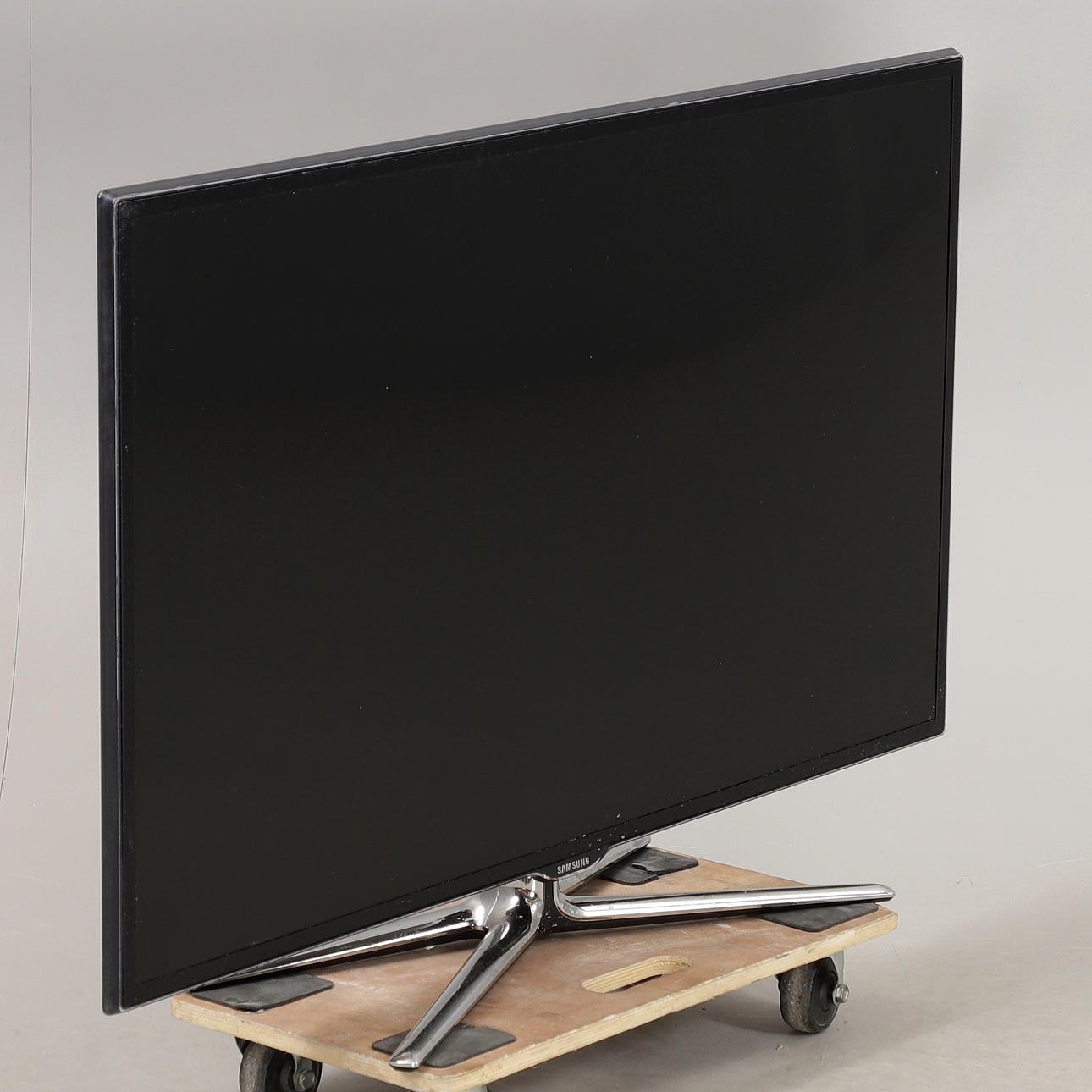 TV, Samsung, 46 tum.