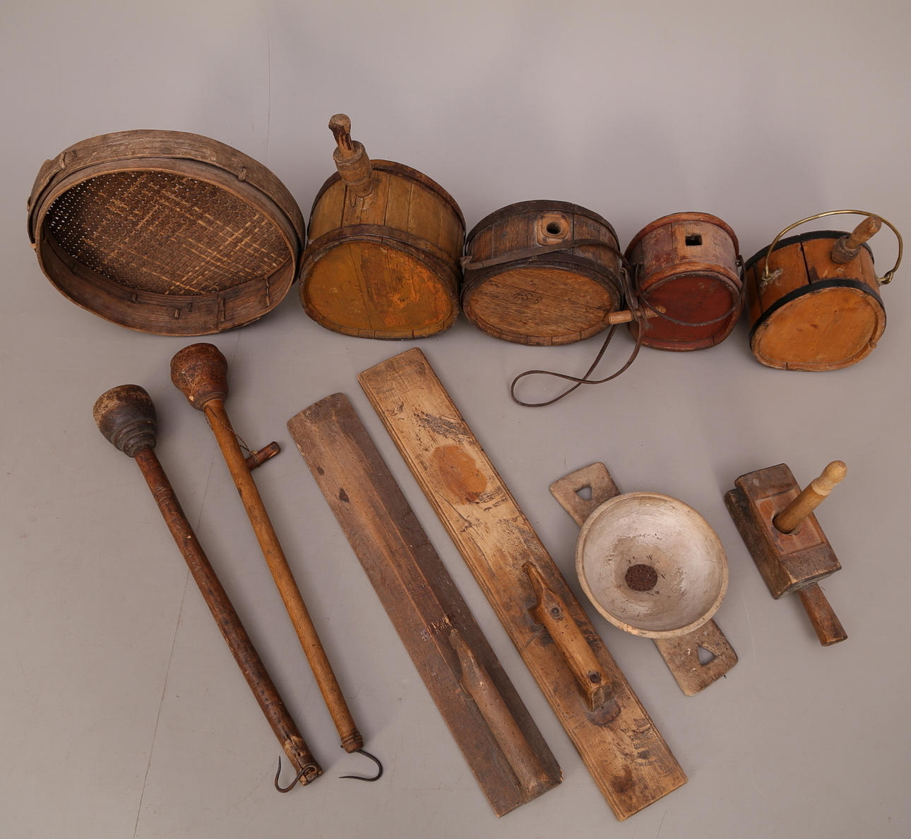 TRÄFÖREMÅL, 11 st, allmoge, 18/1900-tal.